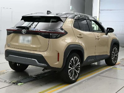 TOYOTA YARIS CROSS