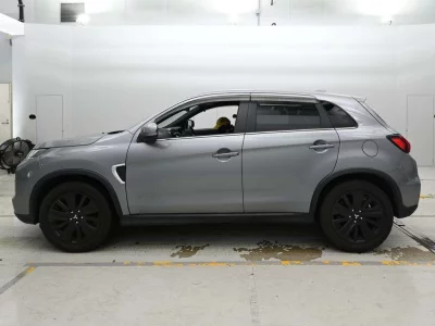 MITSUBISHI RVR