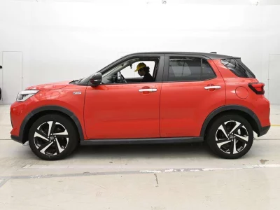 DAIHATSU ROCKY