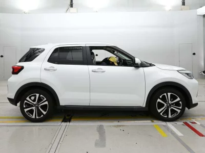 DAIHATSU ROCKY