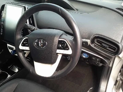 TOYOTA PRIUS PHV