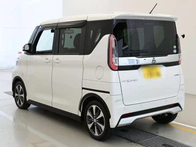 MITSUBISHI EK X SPACE