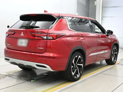 MITSUBISHI OUTLANDER PHEV