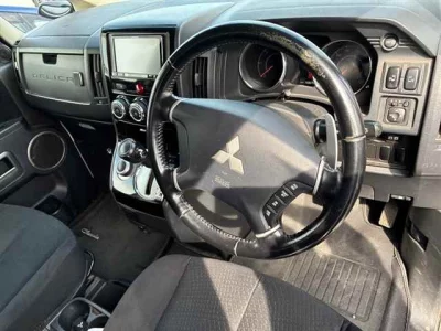 Mitsubishi DELICA D5