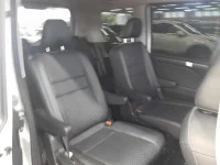 Цена авто Nissan Serena с аукционов Японии, номер кузова HFC27, пробег 68 000, оценка 8