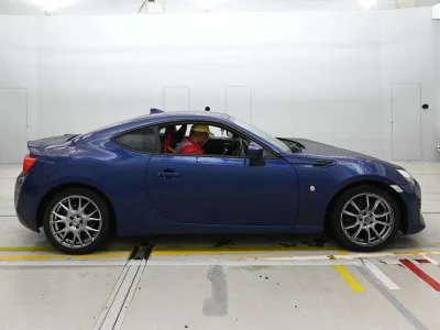 TOYOTA 86
