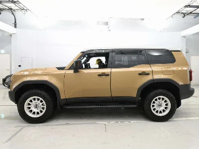 TOYOTA LAND CRUISER 250