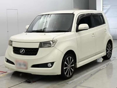 TOYOTA BB