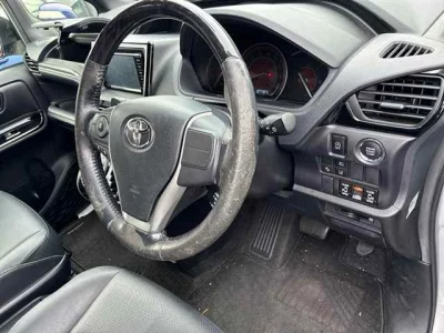 TOYOTA ESQUIRE
