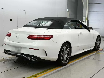 MERCEDES BENZ E CLASS