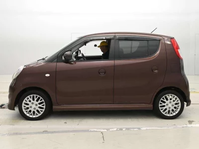 SUZUKI MRWAGON