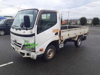 TOYOTA DYNA