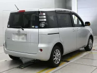 Цена авто Toyota Sienta с аукционов Японии, номер кузова NCP81G, пробег 40 000, оценка 3