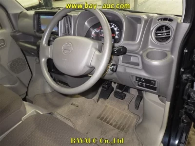 NISSAN CLIPPER VAN