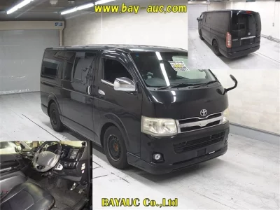TOYOTA HIACE VAN