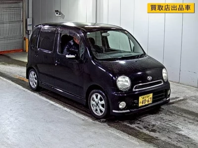 DAIHATSU MOVE LATTE
