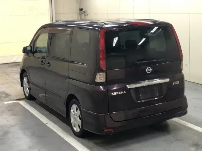 NISSAN SERENA