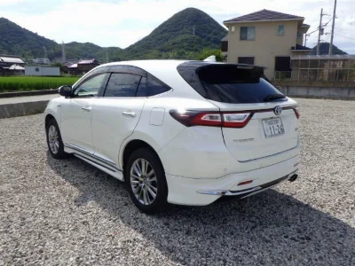 TOYOTA HARRIER