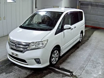 NISSAN SERENA