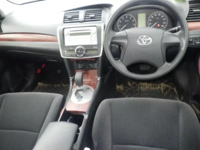 TOYOTA PREMIO