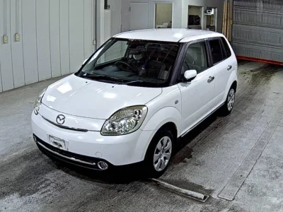 Mazda Verisa
