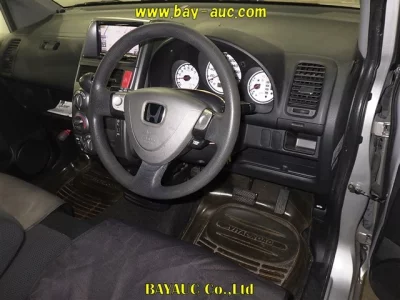 Honda Mobilio Spike