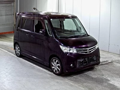 NISSAN ROOX