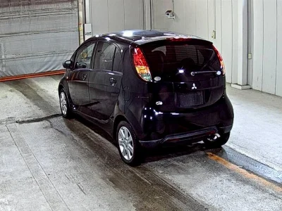 MITSUBISHI I