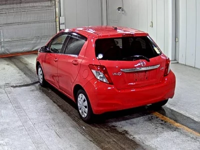 TOYOTA VITZ
