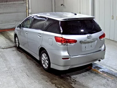 TOYOTA WISH