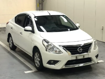 NISSAN TIIDA LATIO