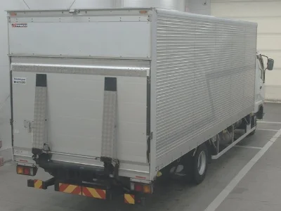 MITSUBISHI FUSO FIGHTER