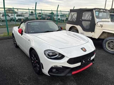 Abarth 124 Spider