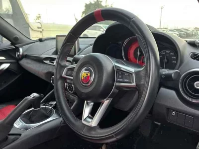 Abarth 124 Spider