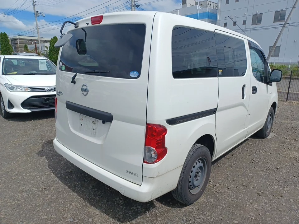 Nissan NV200 2020