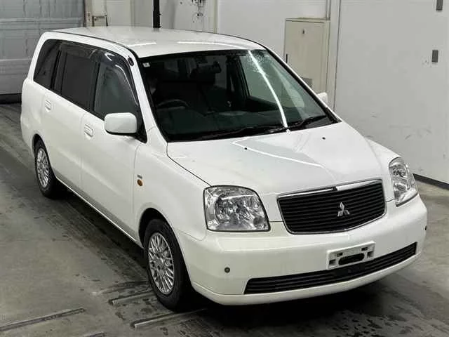 Mitsubishi Dion  с аукциона в Японии