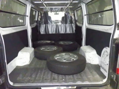 NISSAN NV350 CARAVAN