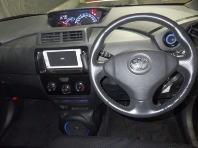 TOYOTA BB