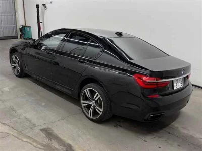 BMW 7 SERIES