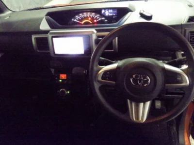 TOYOTA PIXIS MEGA
