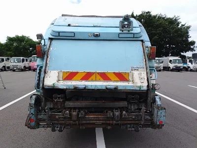 MITSUBISHI FUSO FIGHTER