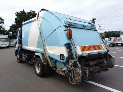 MITSUBISHI FUSO FIGHTER