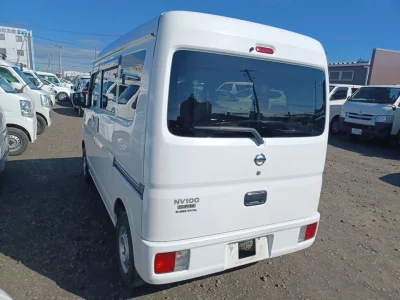 NISSAN CLIPPER VAN