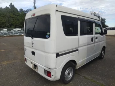 NISSAN CLIPPER VAN