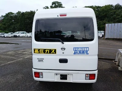 NISSAN CLIPPER VAN