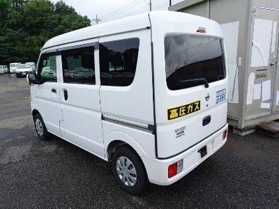 NISSAN CLIPPER VAN