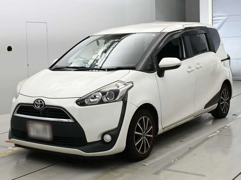Toyota Sienta 2017