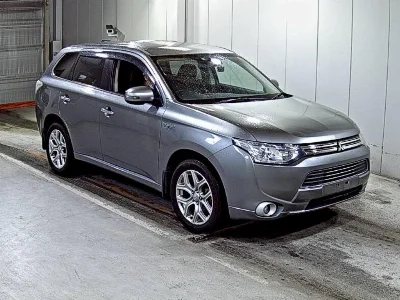 MITSUBISHI OUTLANDER PHEV