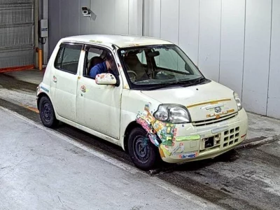 DAIHATSU ESSE
