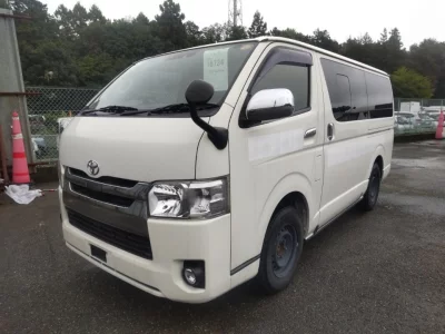 Toyota HiAce Van